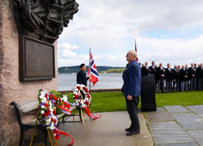 150508 krigsseilemonumentet veterandagen.