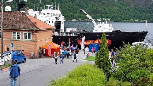 150715 - Sogndal. Sommerbåten