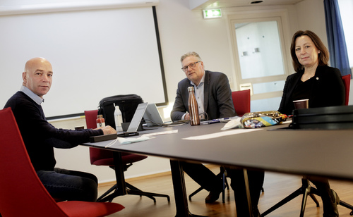 Delegasjonen til meklingen med Kysterederiene 2020. F.v.: Geir Offerdal, Jan-Erik Lundby og Line Heimstad.